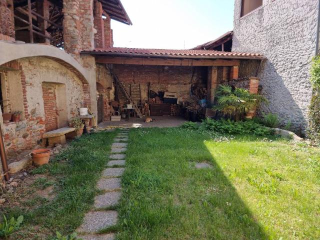 Villa in vendita a Ghemme NO