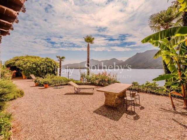 Villa in vendita a Ghiffa VB