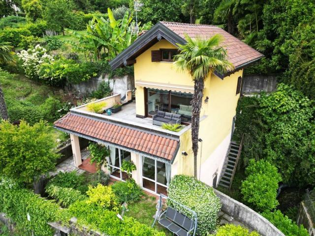Villa in vendita a Ghiffa VB