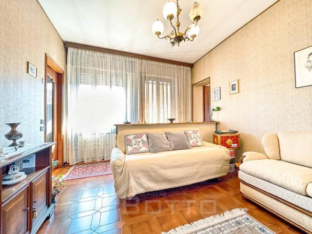 Casa indipendente in vendita a Ghislarengo VC