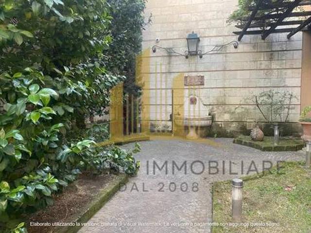 Villa in vendita a Giugliano in Campania NA