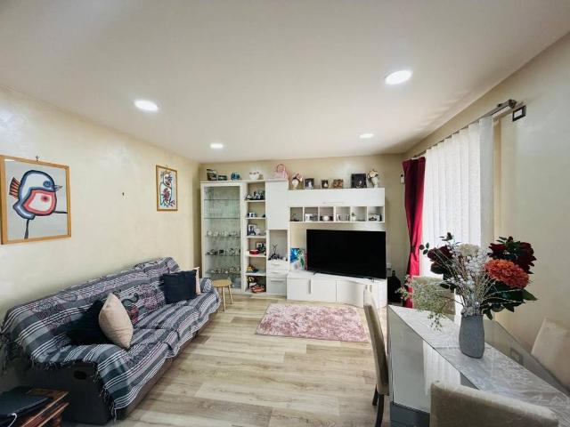 Villa in vendita a Giugliano in Campania NA