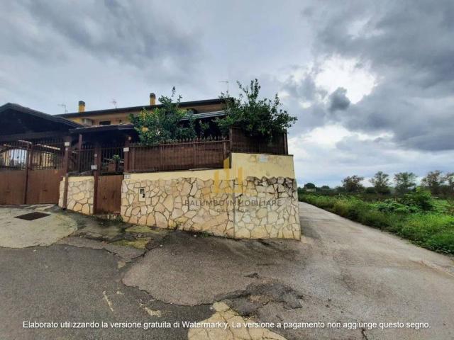 Villa in vendita a Giugliano in Campania NA