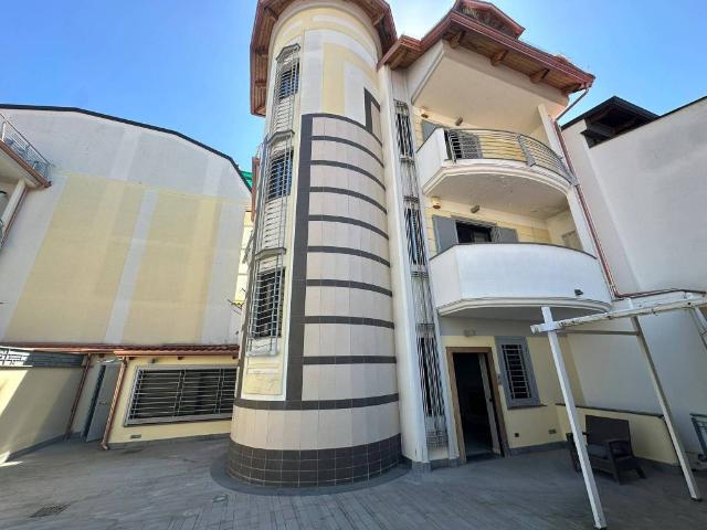 Villa in vendita a Giugliano in Campania NA