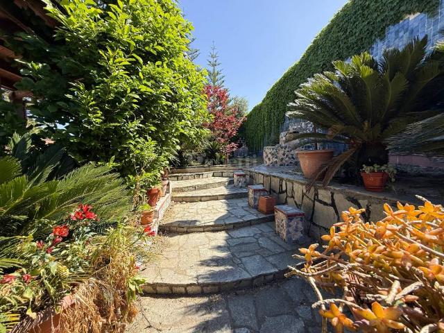 Villa in vendita a Giugliano in Campania NA