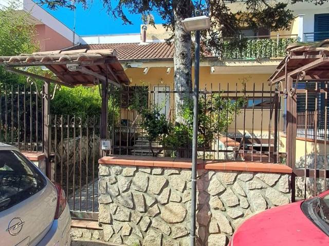 Villa in vendita a Giugliano in Campania NA