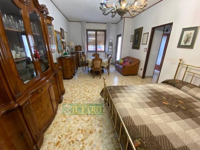 Villa in vendita a Giugliano in Campania NA