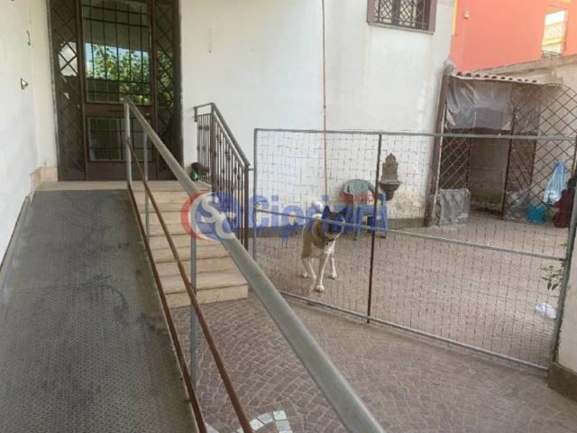 Villa in vendita a Giugliano in Campania NA