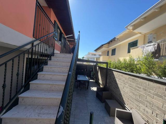 Villa in vendita a Giugliano in Campania NA