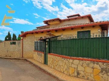 Villa in vendita a Giugliano in Campania NA
