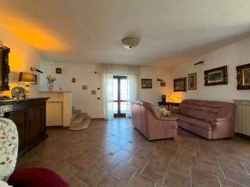 Villa in vendita a Giugliano in Campania NA