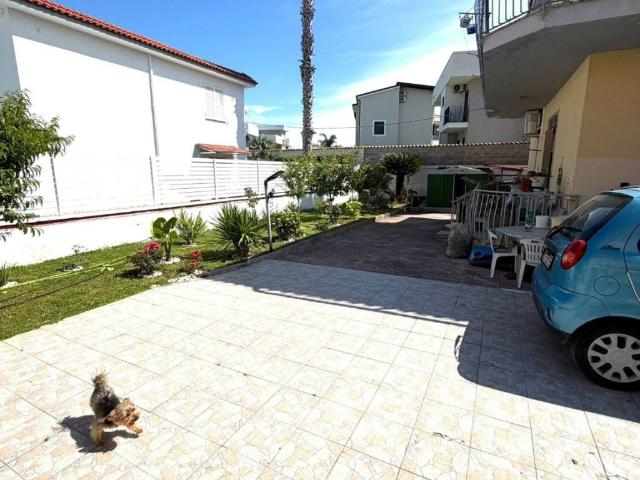 Villa in vendita a Giugliano in Campania NA