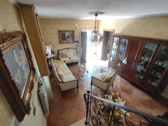 Villa in vendita a Giugliano in Campania NA