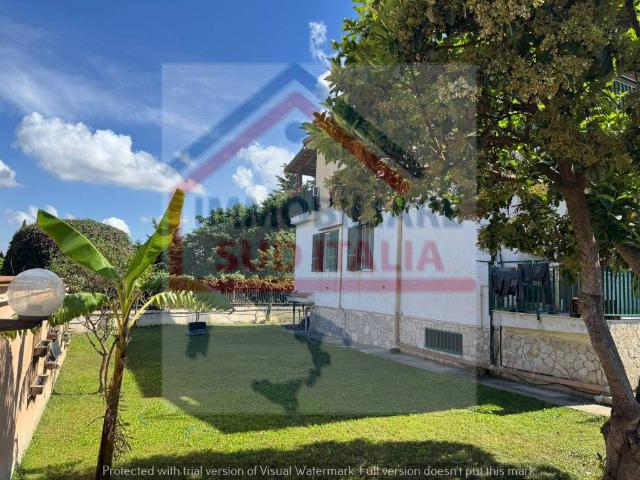 Villa in vendita a Giugliano in Campania NA