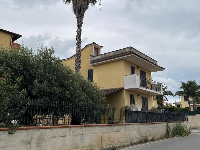 Villa in vendita a Giugliano in Campania, Licola