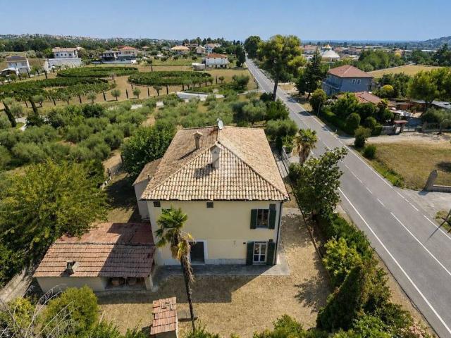 Villa in vendita a Giulianova TE