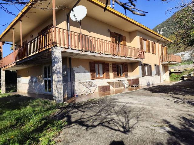 Villa in vendita a Giuliano di Roma FR