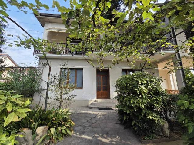 Villa in vendita a Giussano MB