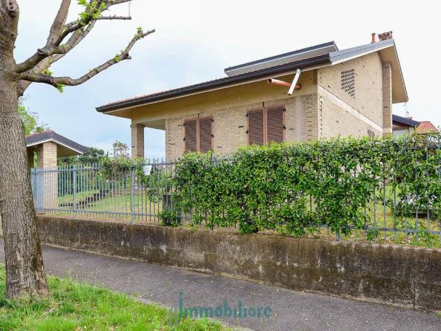 Villa in vendita a Giussano MB
