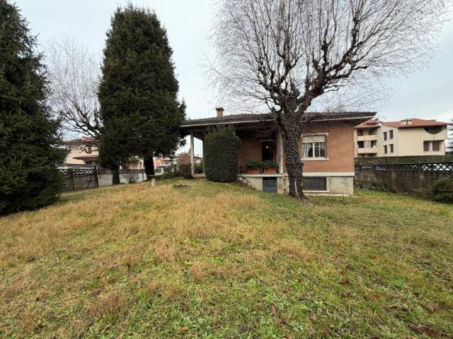 Villa in vendita a Giussano MB