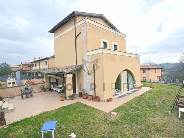 Villa in vendita a Giano dell'Umbria PG