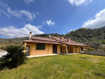 Villa in vendita a Giffoni Valle Piana SA