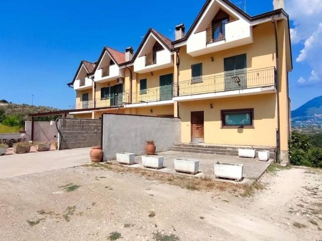 Villa in vendita a Giffoni Valle Piana SA