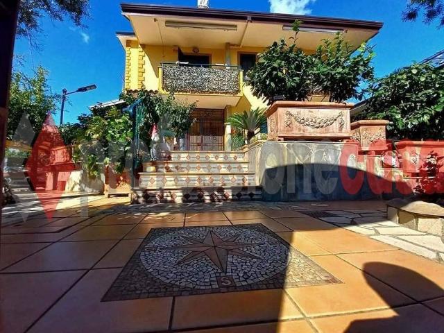 Villa in vendita a Giffoni Sei Casali SA