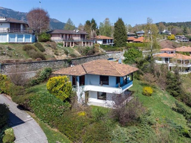 Villa in vendita a Gignese VB