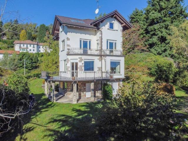 Villa in vendita a Gignese VB