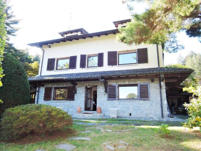 Villa in vendita a Gignese VB