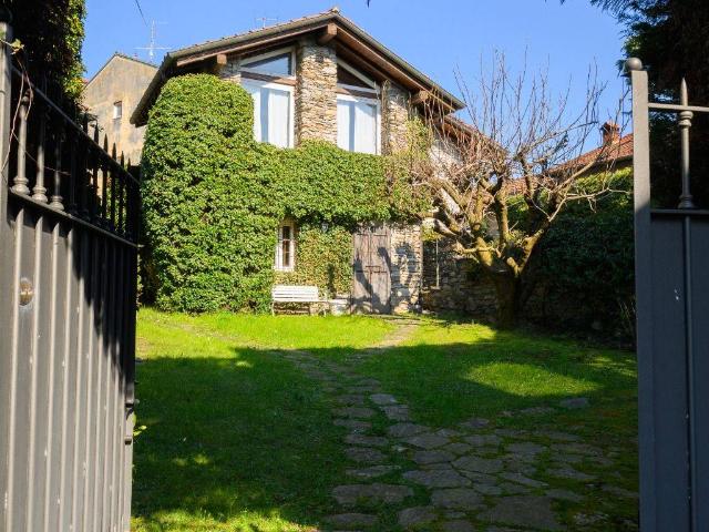 Villa in vendita a Gignese VB