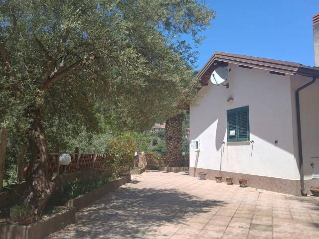 Villa in vendita a Gioiosa Marea ME