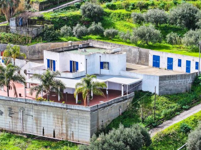 Villa in vendita a Gioiosa Marea ME