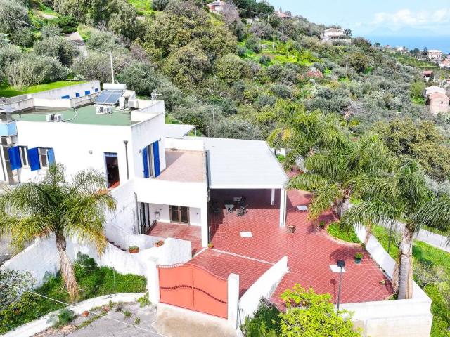 Villa in vendita a Gioiosa Marea ME