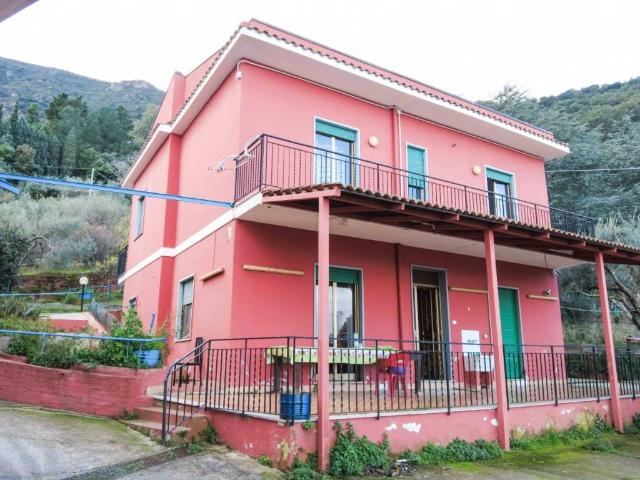 Villa in vendita a Gioiosa Marea ME
