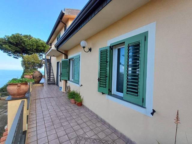 Villa in vendita a Gioiosa Marea ME