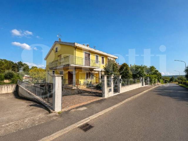 Villa in vendita a Giove TR
