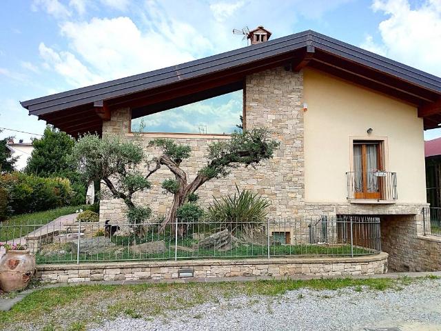 Villa in vendita a Grumello del Monte BG