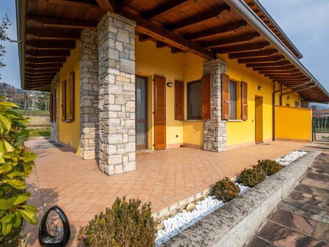 Villa in vendita a Grumello del Monte BG