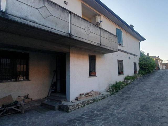 Villa in vendita a Gragnano Trebbiense PC