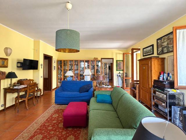 Villa in vendita a Gragnano Trebbiense PC