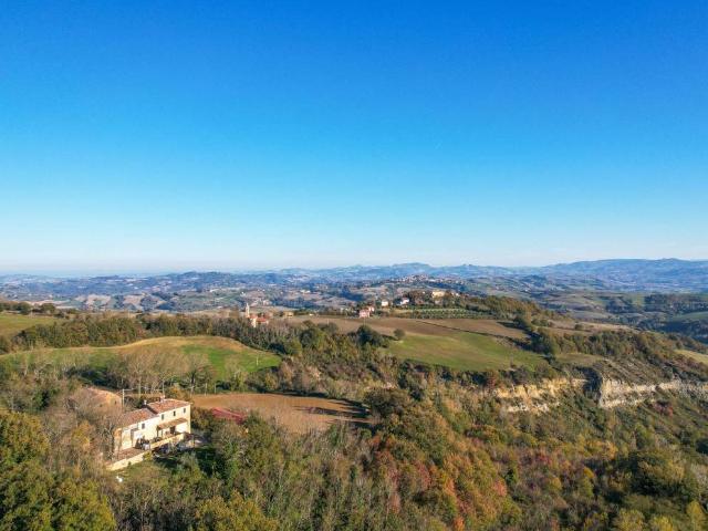 Villa in vendita a Gradara PU