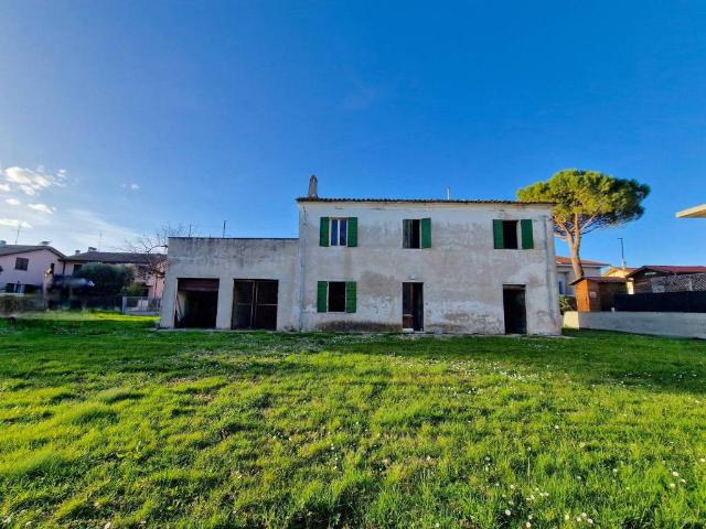 Villa in vendita a Gradara PU