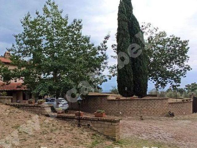 Villa in vendita a Graffignano VT