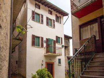 Villa in vendita a Grandola ed Uniti CO