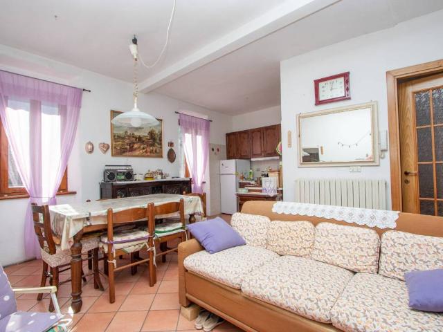 Villa in vendita a Grandola ed Uniti CO