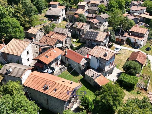 Villa in vendita a Gravedona ed Uniti CO