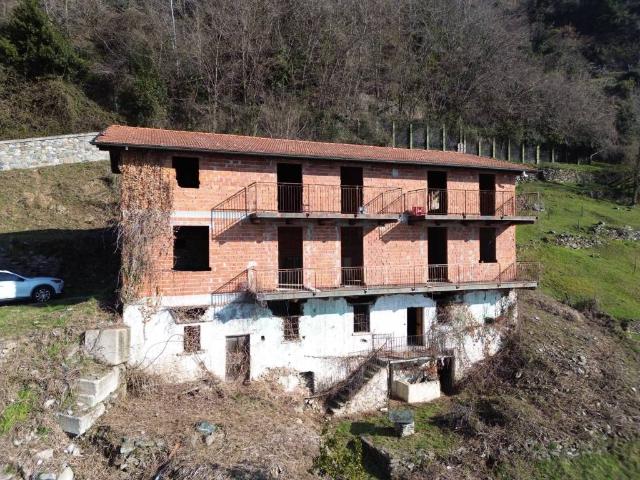Villa in vendita a Gravedona ed Uniti CO