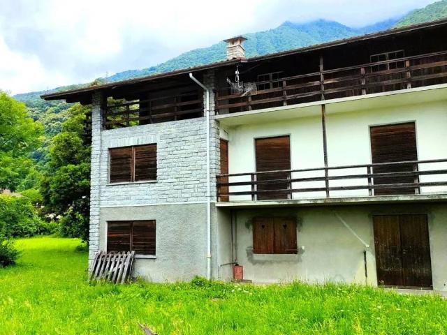 Villa in vendita a Gravellona Toce VB